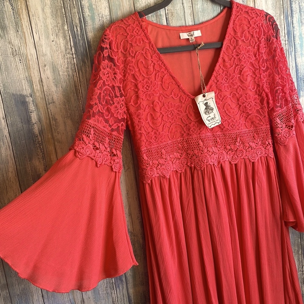 Easel dress, small and medium available